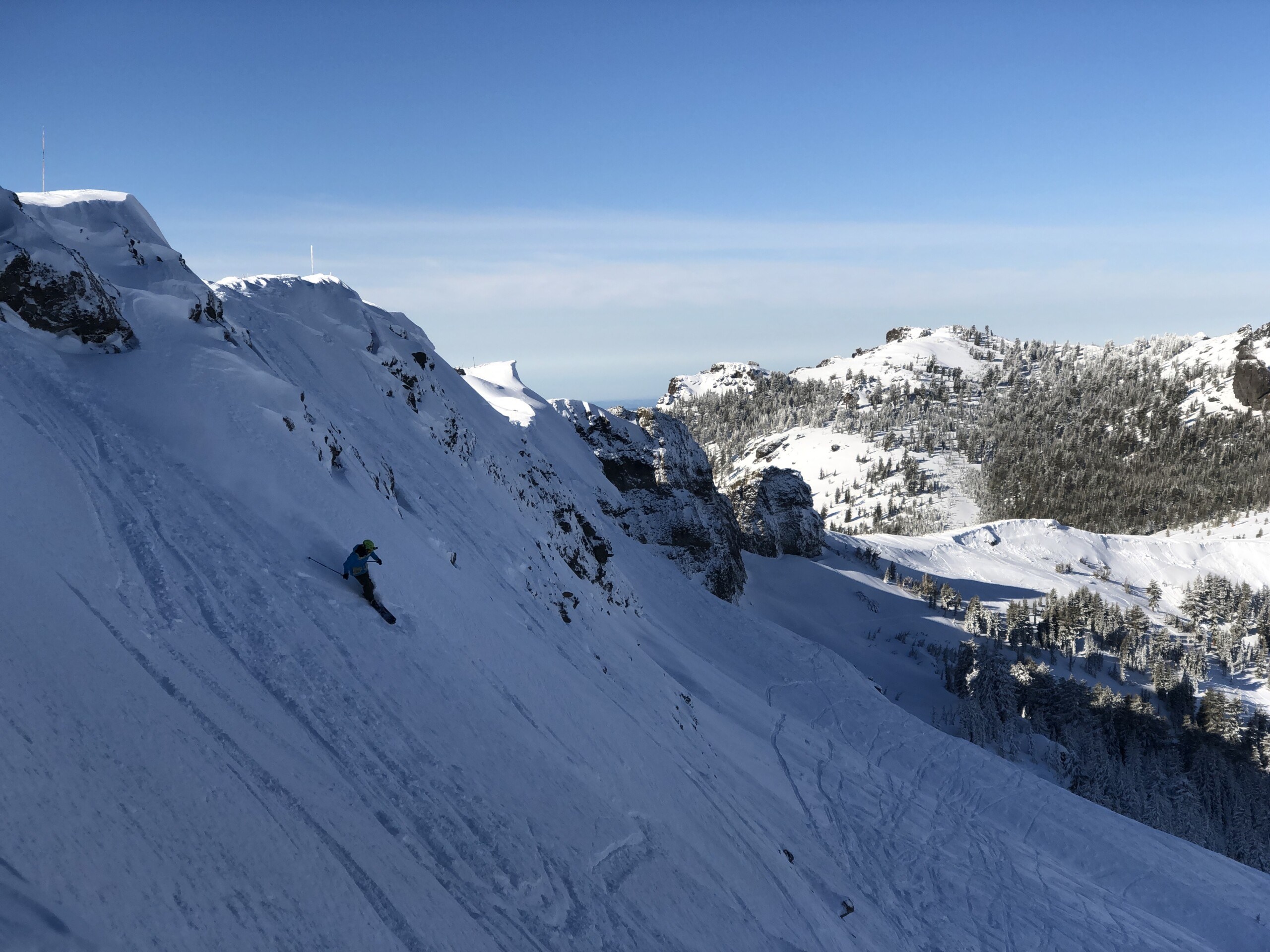 Picturesque winter view of Kirkwood Ski Resort\'s rugged terrain